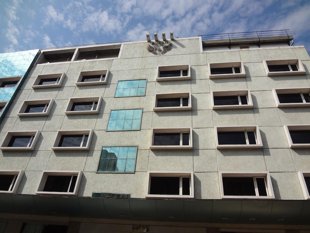 Hotel Budhil Park Визакхапатнам Екстериор снимка
