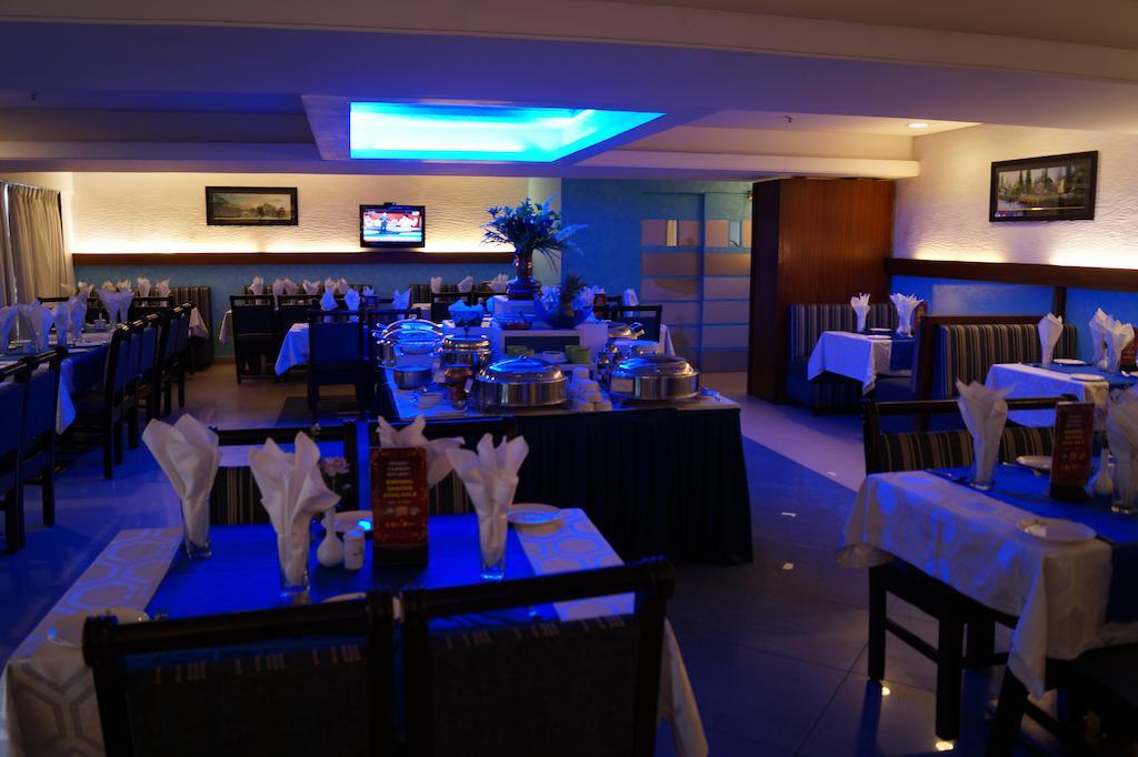 Hotel Budhil Park Визакхапатнам Екстериор снимка